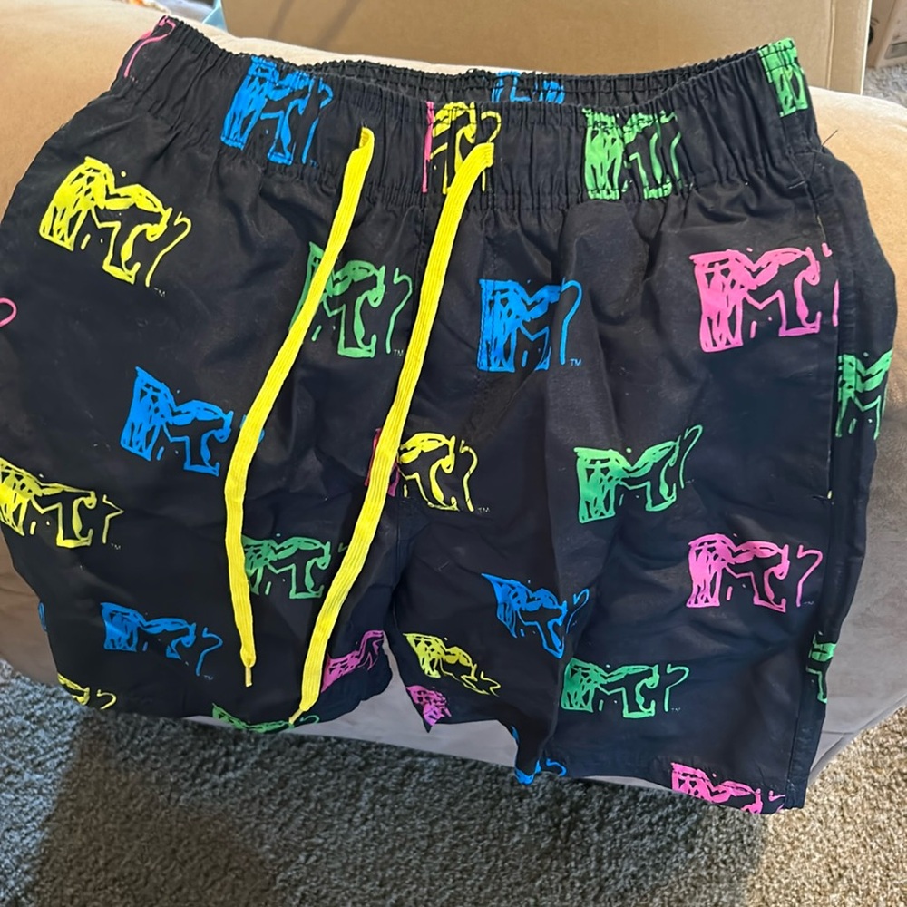 Men’s MTV swimming shorts